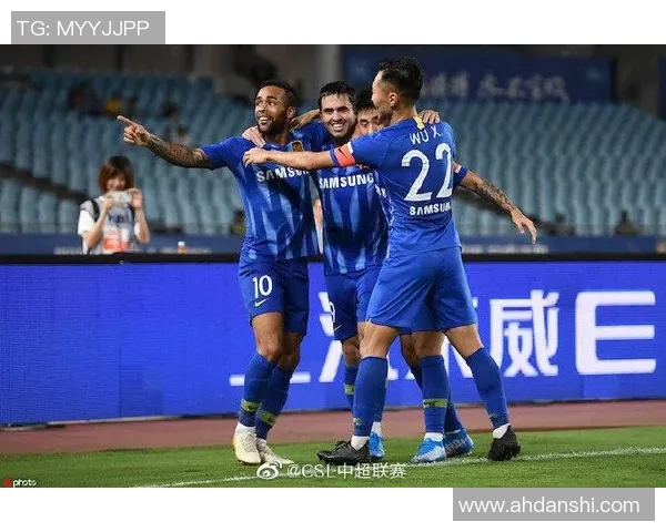 上海足球队以52分稳居世锦赛积分榜首位争冠形势一片大好 上海足球队以52分稳居世锦赛积分榜首位争冠形势一片大好